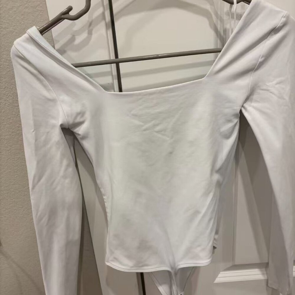 Aritzia Original Contour Headway Bodysuit